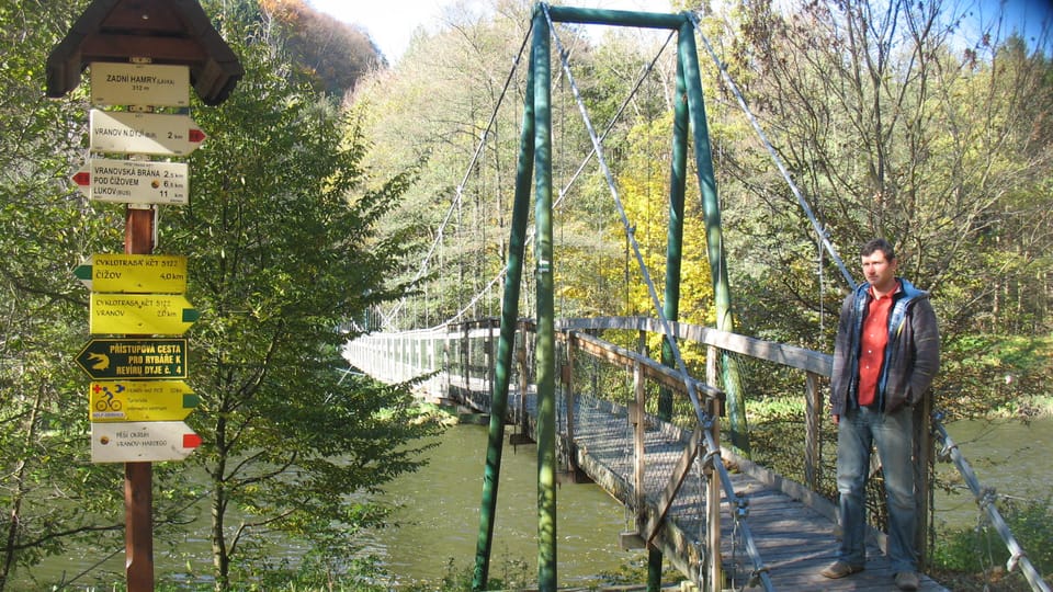 Laufbrücke über die Thaya in Zadní Hamry / Unterer Hammer