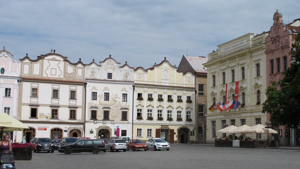 Pernstein-Platz mit dem Jona-Haus  (Mitte). Foto: Kristýna Maková