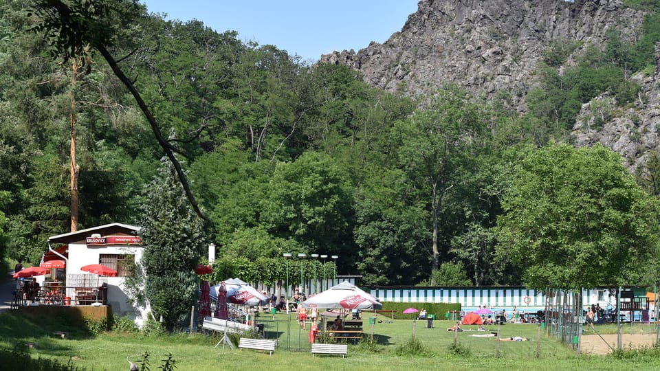 Freibad U Veselíka (Foto: Ondřej Tomšů) Freibad U Veselíka (Foto: Ondřej Tomšů)