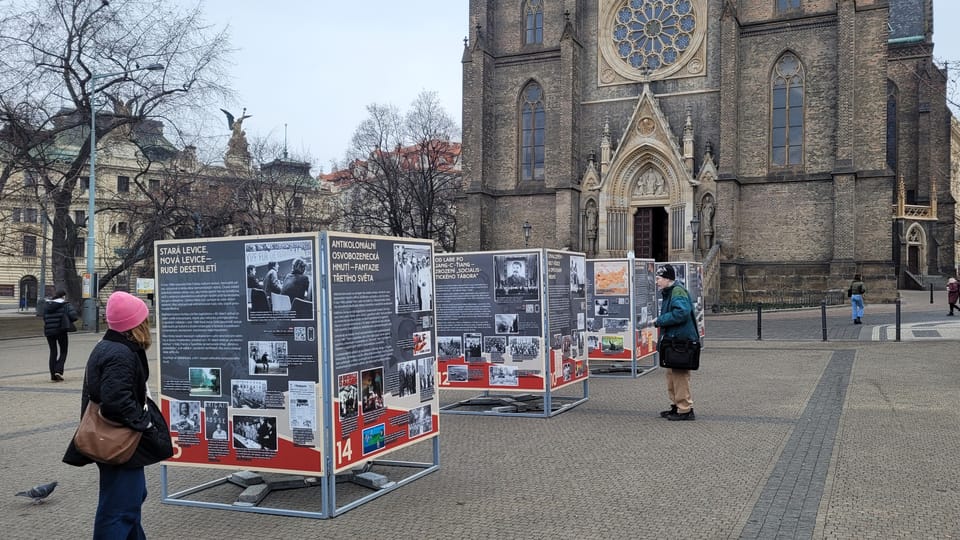 Mene Tekel auf dem Friedensplatz | Foto: Hana Slavická, Radio Prague International Mene Tekel auf dem Friedensplatz | Foto: Hana Slavická, Radio Prague International
