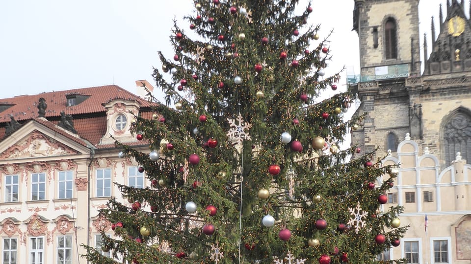 Weihnachtsmarkt auf dem Altstädter Ring | Foto:  Hermann Zinggrebe,  Radio Prague International