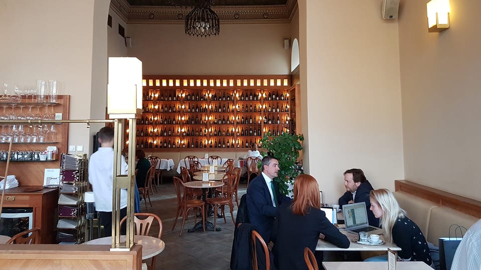 Café Savoy (Foto: Ondřej Tomšů) Café Savoy (Foto: Ondřej Tomšů)
