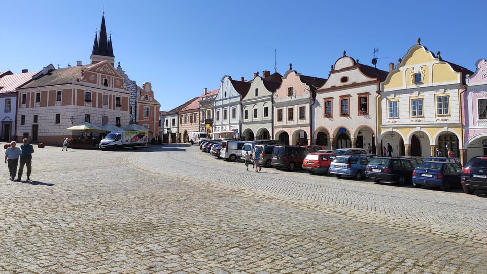 Zacharias von Neuhaus-Marktplatz mit dem Turm der Heilig-Geist-Kirche  (Foto: Klára Stejskalová)