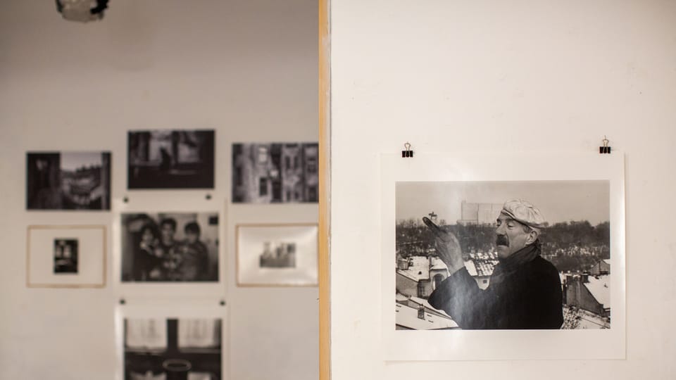 Ausstellung vom 1. Mai 2023 in der Reunion Gallery während Ausstellung „Žižkov 1994-1996. An excursion through time by Björn Steinz“ | Foto: Björn Steinz Ausstellung vom 1. Mai 2023 in der Reunion Gallery während Ausstellung „Žižkov 1994-1996. An excursion through time by Björn Steinz“ | Foto: Björn Steinz