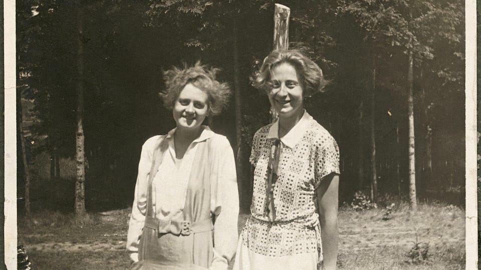 Milena Jesenská mit ihrer Mutter | Foto: repro aus Vrstvami/Torst
