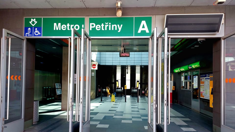 Station Petřiny | Foto: Paul-Henri Perrain,  Radio Prague International