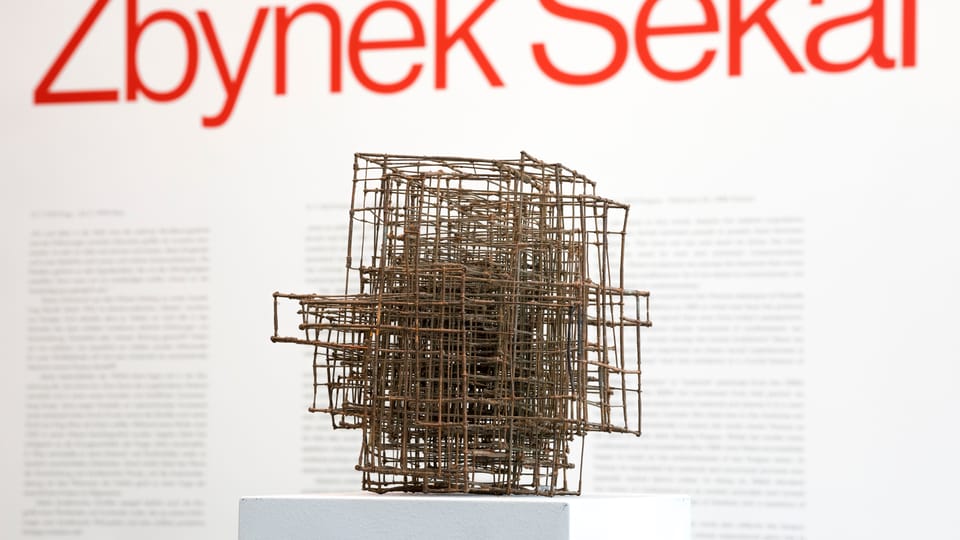 Zbyněk Sekal, Kreuz, nach 1975, Privatsammlung (Foto: Johannes Stoll / Belvedere, Wien © Bildrecht Wien, 2020) Zbyněk Sekal, Kreuz, nach 1975, Privatsammlung (Foto: Johannes Stoll / Belvedere, Wien © Bildrecht Wien, 2020)