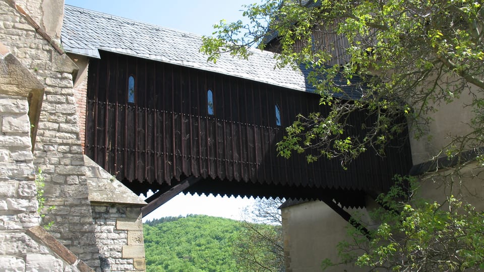 Burg Karlštejn / Karlstein (Foto: Klára Stejskalová) Burg Karlštejn / Karlstein (Foto: Klára Stejskalová)