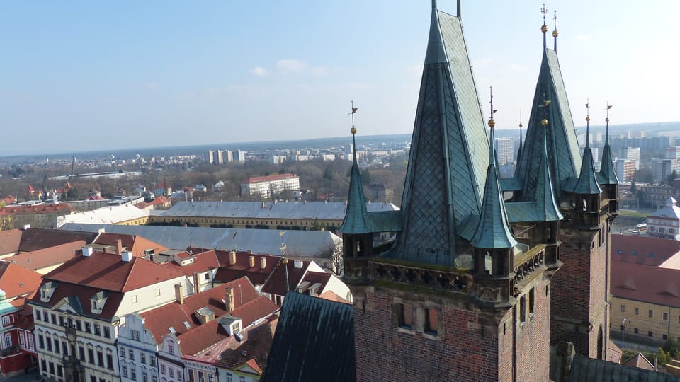 Blick vom Weißen Turm auf die Heilig-Geist-Kirche | Foto: Klára Stejskalová, Radio Prague International Blick vom Weißen Turm auf die Heilig-Geist-Kirche | Foto: Klára Stejskalová, Radio Prague International