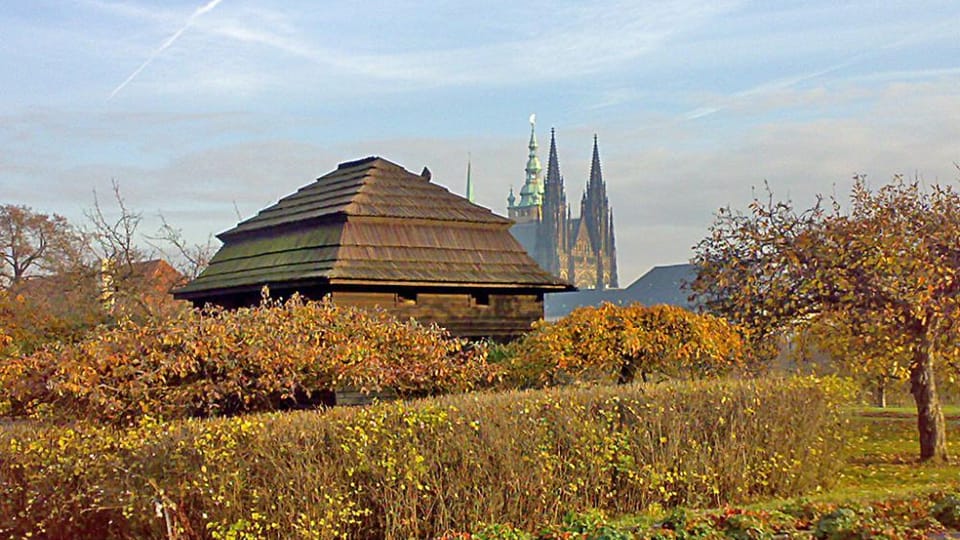 Masaryk-Bienenhaus im Lumbe-Garten | Foto: Romana Růžičková, Tschechischer Rundfunk Masaryk-Bienenhaus im Lumbe-Garten | Foto: Romana Růžičková, Tschechischer Rundfunk