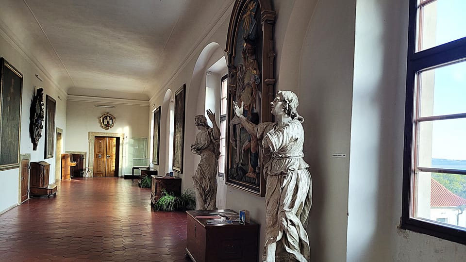 Flur des Museums im Schloss Benátky nad Jizerou | Foto: Maria Hammerich-Maier, Radio Prague International Flur des Museums im Schloss Benátky nad Jizerou | Foto: Maria Hammerich-Maier, Radio Prague International