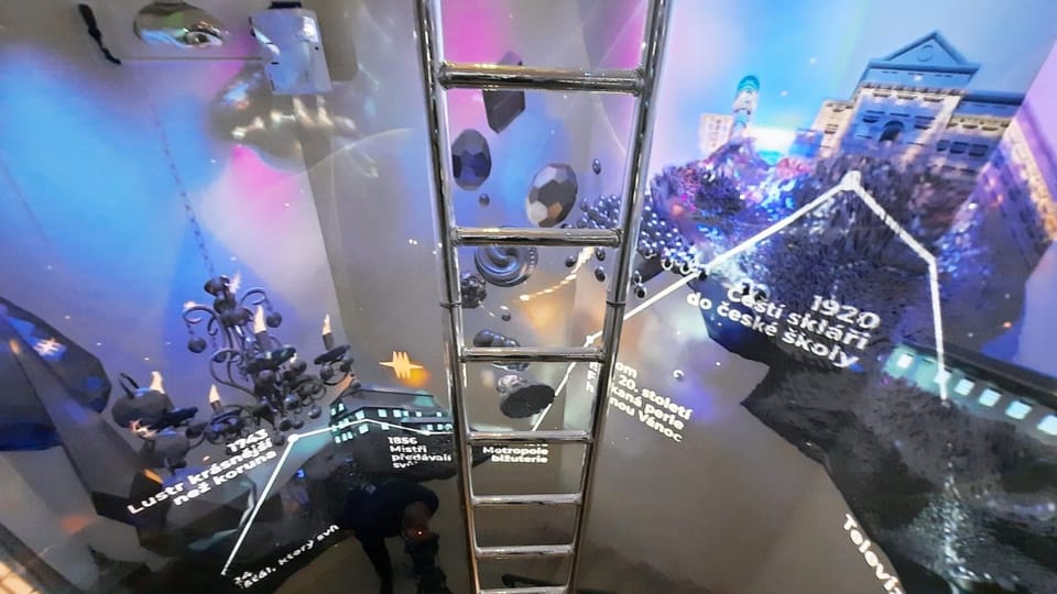 Leiter aus Glas und Video-Mapping | Foto: Tomáš Mařas, Tschechischer Rundfunk Leiter aus Glas und Video-Mapping | Foto: Tomáš Mařas, Tschechischer Rundfunk