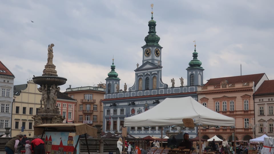 Marktplatz und Rathaus | Foto: Martina Schneibergová,  Radio Prague International