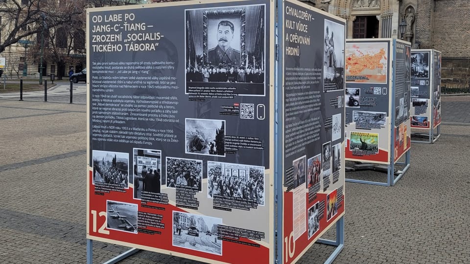 Mene Tekel auf dem Friedensplatz | Foto: Hana Slavická, Radio Prague International Mene Tekel auf dem Friedensplatz | Foto: Hana Slavická, Radio Prague International
