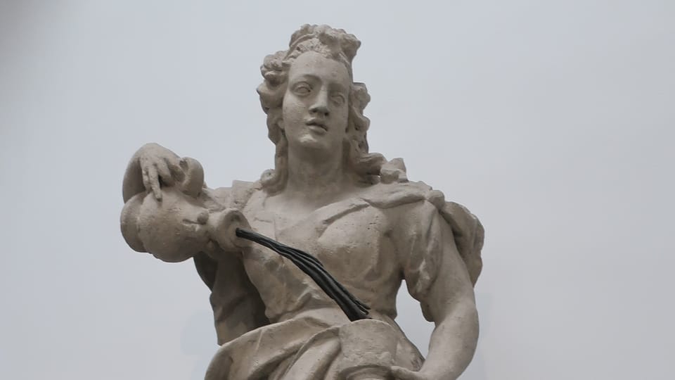 Statue des Maßhaltens im Rathaus | Foto: Till Janzer,  Radio Prague International