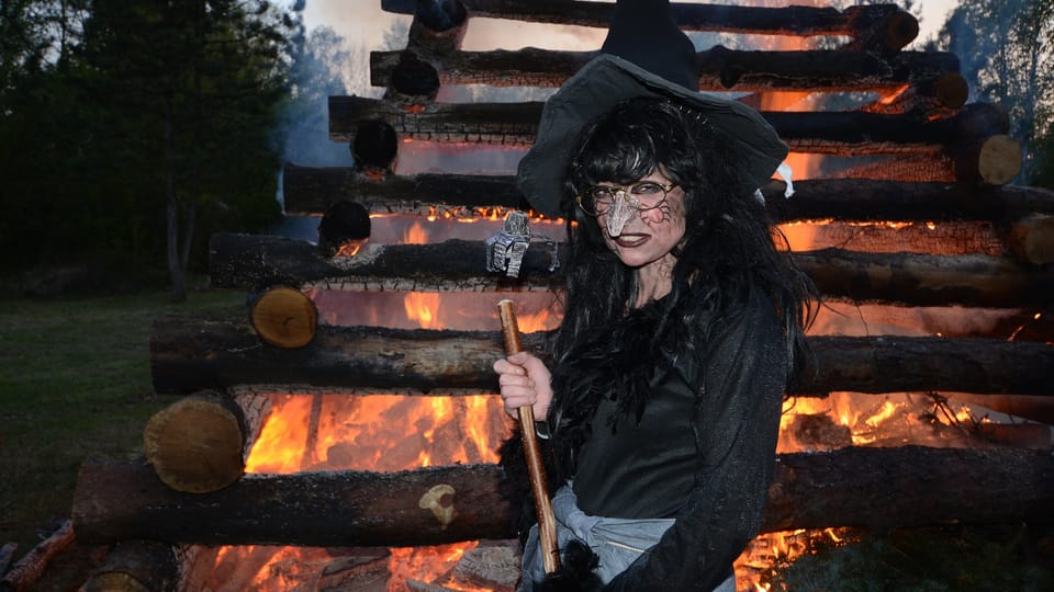 Walpurgisnacht im Dorf Liběchov | Foto: Eva Turečková, Radio Prague International Walpurgisnacht im Dorf Liběchov | Foto: Eva Turečková, Radio Prague International