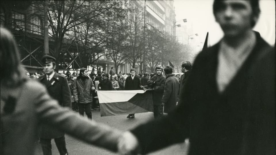 Beerdigung von Jan Palach in Prag, Januar 1969 | Foto: Dagmar Hochová, Moravian Gallery Brno Beerdigung von Jan Palach in Prag, Januar 1969 | Foto: Dagmar Hochová, Moravian Gallery Brno