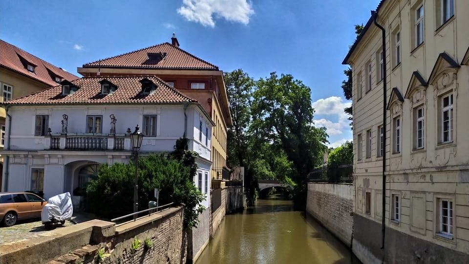 Hummel-Haus (links) und Metych-Palais (rechts) am Teufelsbach (Foto: Magdalena Hrozínková) Hummel-Haus (links) und Metych-Palais (rechts) am Teufelsbach (Foto: Magdalena Hrozínková)