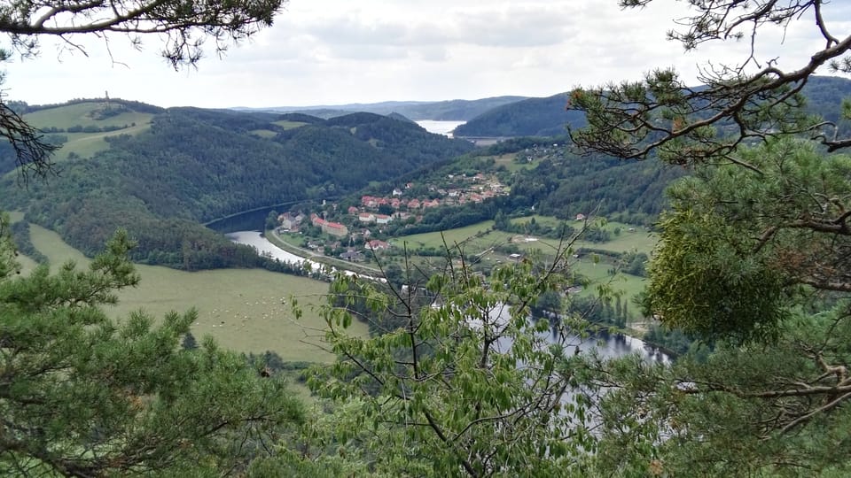 Moldautal bei Solenice,  ganz rechts oben sieht man Orlík-Stausee  (Foto: Lenka Žižková)