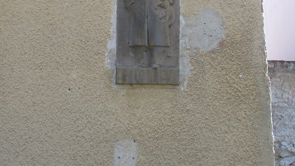 Kafka-Denkmal in Siřem (Foto: Gortyna, CC BY-SA 3.0) Kafka-Denkmal in Siřem (Foto: Gortyna, CC BY-SA 3.0)