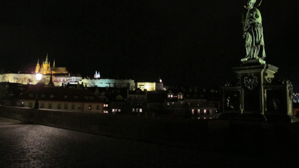 Prager Burg und Karlsbrücke  (Foto: Kristýna Maková / Praha křížem krážem)