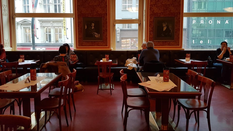 Café Louvre (Foto: Ondřej Tomšů) Café Louvre (Foto: Ondřej Tomšů)