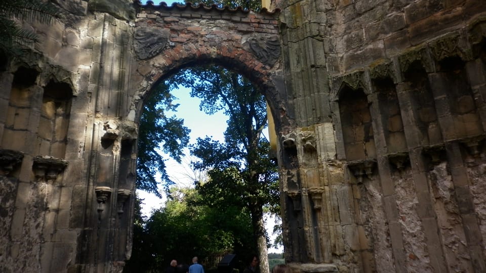 Unvollendete Marienkirche in Panenský Týnec  (Foto: Zdeňka Kuchyňová)