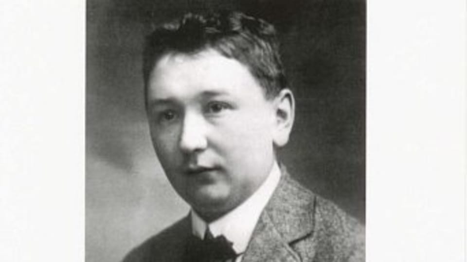 Jaroslav Hašek (1883-1923) Bohemien und Anarchist, lief im Ersten Weltkrieg zur Roten Armee über. In seinen Humoresken für Zeitschriften nahm er vor allem die Bürokratie und den Polizeiapparat in der k.u.k. Monarchie aufs Korn. | Foto: ČTK Jaroslav Hašek (1883-1923) Bohemien und Anarchist, lief im Ersten Weltkrieg zur Roten Armee über. In seinen Humoresken für Zeitschriften nahm er vor allem die Bürokratie und den Polizeiapparat in der k.u.k. Monarchie aufs Korn. | Foto: ČTK