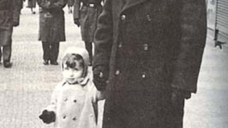 Artur Radvansky mit seiner Tochter Anna 1950 Artur Radvansky mit seiner Tochter Anna 1950