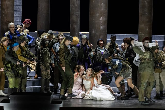 Inszenierung der Oper Šárka | Foto: Zdeněk Sokol,  Oper des Nationaltheaters