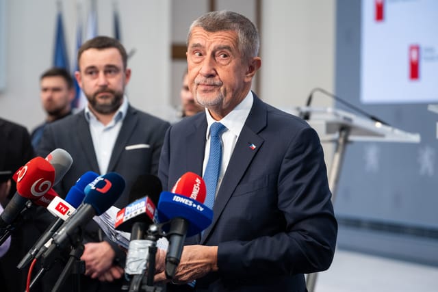 Andrej Babiš  (im Vordergrund) | Foto: Zuzana Jarolímková,  iROZHLAS.cz