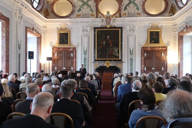 Feierliches Treffen im Benediktinerkloster in Prag-Břevnov  (Foto: Martina Schneibergová)