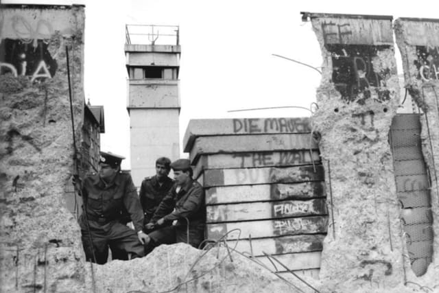 Mauerfall | Foto: Thomas Uhlemann,  Bundesarchiv,  Bild 183-1990-0419-014,  CC-BY-SA 3.0
