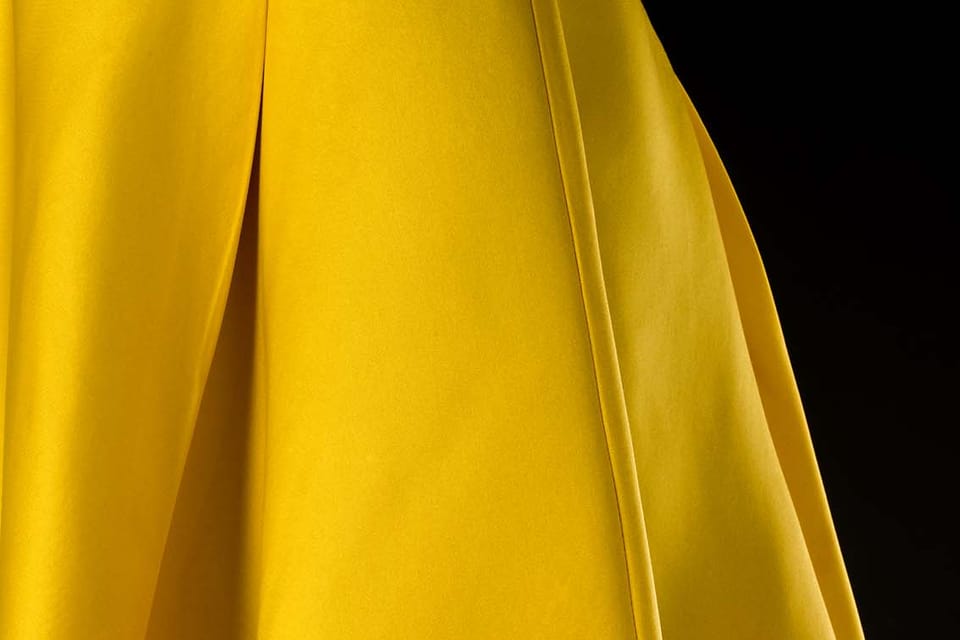 "Yellow"-Kleid, 2020 | Foto: Uměleckoprůmyslové muzeum "Yellow"-Kleid, 2020 | Foto: Uměleckoprůmyslové muzeum