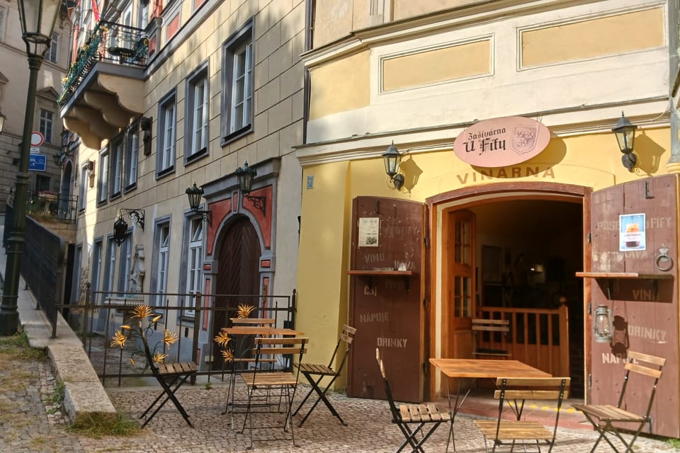 Malerische Sněmovní-Straße in der Burgvorstadt | Foto: Lenka Žižková, Radio Prague International Malerische Sněmovní-Straße in der Burgvorstadt | Foto: Lenka Žižková, Radio Prague International