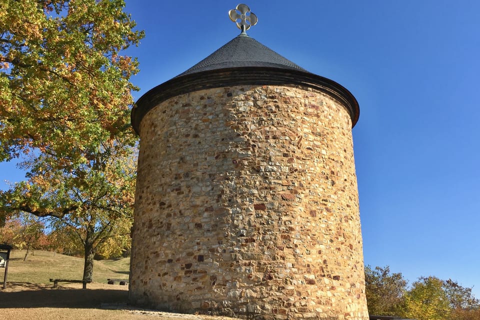 Rotunde der heiligen Peter und Paulus in Starý Plzenec | Foto: Pavel Halla, Tschechischer Rundfunk Rotunde der heiligen Peter und Paulus in Starý Plzenec | Foto: Pavel Halla, Tschechischer Rundfunk