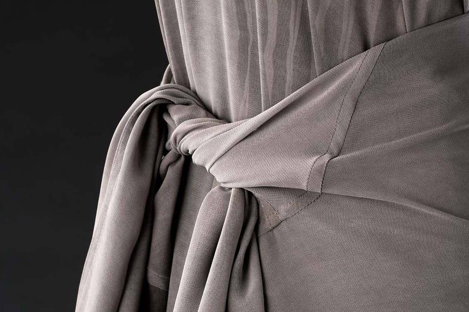 "Metamorphosis"-Kleid, 2016 | Foto: Uměleckoprůmyslové muzeum "Metamorphosis"-Kleid, 2016 | Foto: Uměleckoprůmyslové muzeum