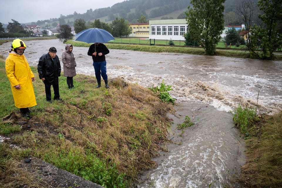 Evakuierung in Česká Ves | Foto: René Volfík, iROZHLAS.cz Evakuierung in Česká Ves | Foto: René Volfík, iROZHLAS.cz