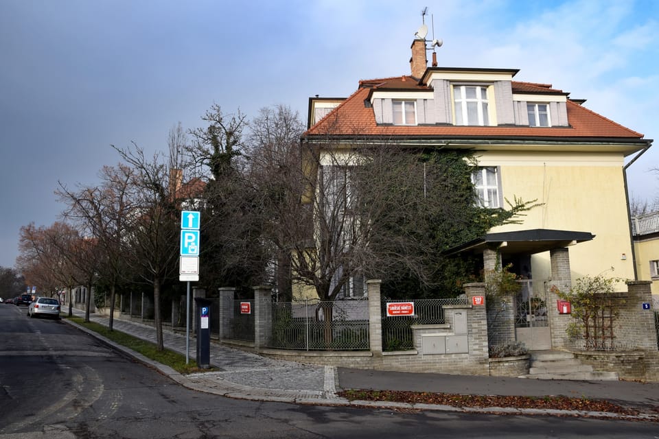 Kotěra projektierte auch die Kraus-Villa von 1907/08 im Prager Stadtteil Bubeneč | Foto: Barbora Němcová, Radio Prague International Kotěra projektierte auch die Kraus-Villa von 1907/08 im Prager Stadtteil Bubeneč | Foto: Barbora Němcová, Radio Prague International