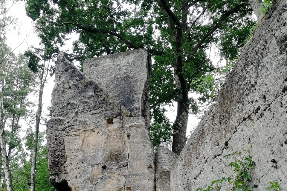 Romantische Ruine Jiljov  (Foto: Štěpánka Budková)