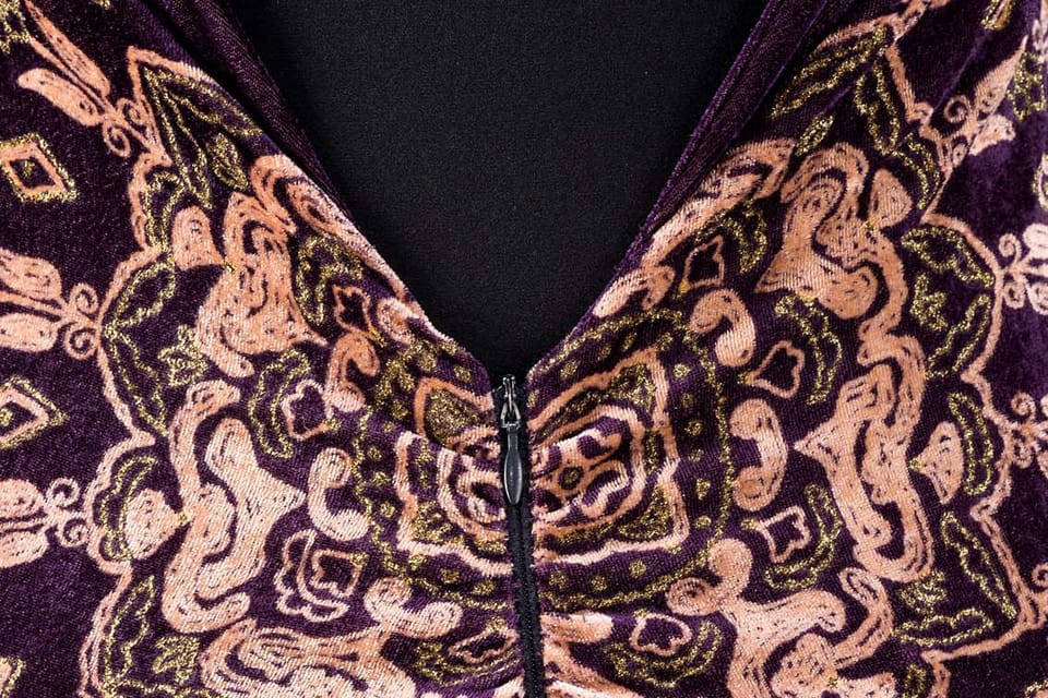 "Velvet pattern"-Kleid, 2009 | Foto: Uměleckoprůmyslové muzeum "Velvet pattern"-Kleid, 2009 | Foto: Uměleckoprůmyslové muzeum