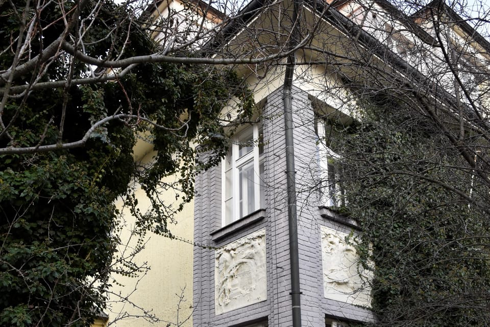 Kotěra projektierte auch die Kraus-Villa von 1907/08 im Prager Stadtteil Bubeneč | Foto: Barbora Němcová, Radio Prague International Kotěra projektierte auch die Kraus-Villa von 1907/08 im Prager Stadtteil Bubeneč | Foto: Barbora Němcová, Radio Prague International