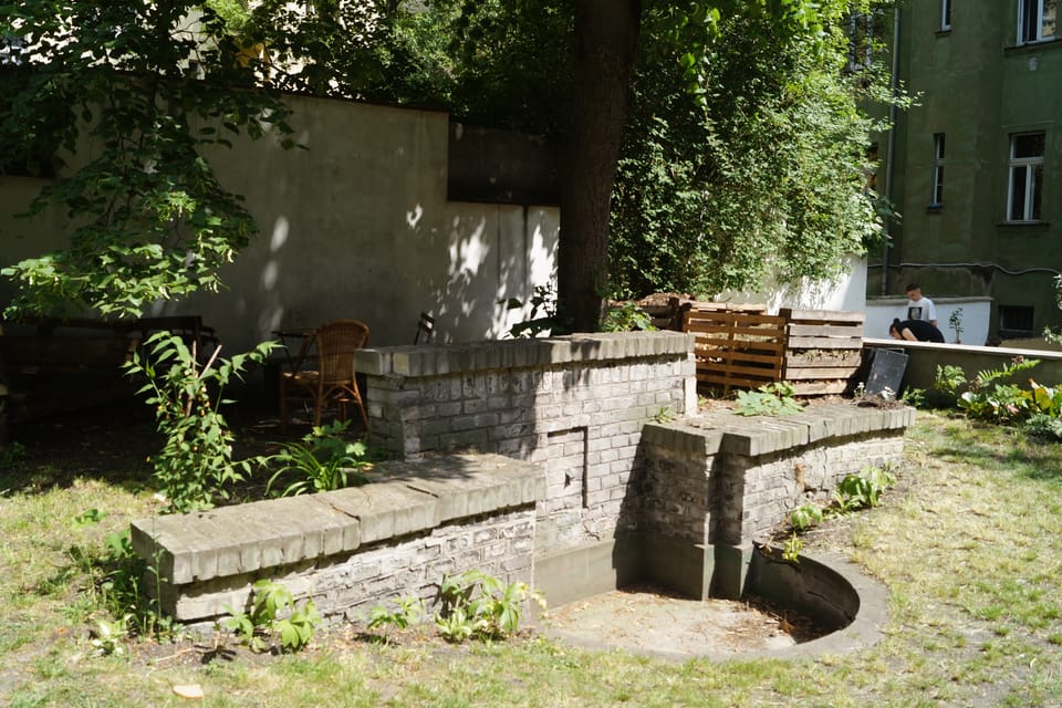 Ehemaliger Brunnen im Garten des Laichter-Hauses | Foto: Radio Prague International Ehemaliger Brunnen im Garten des Laichter-Hauses | Foto: Radio Prague International