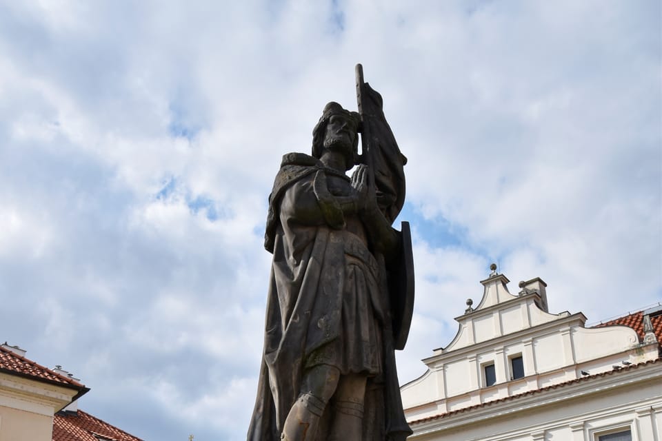 Statue des heiligen Wenzels auf der Karlsbrücke | Foto: Barbora Němcová, Radio Prague International Statue des heiligen Wenzels auf der Karlsbrücke | Foto: Barbora Němcová, Radio Prague International