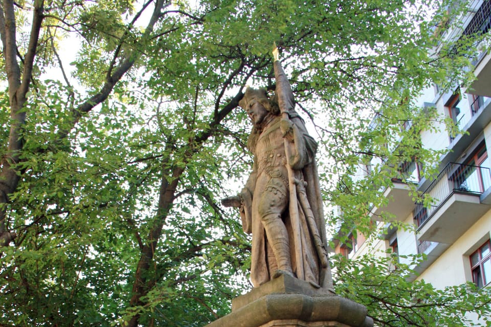 Die Wenzelsstatue vor dem Anwesen Kavalírka im Stadtteil Košíře | Foto: Barbora Němcová,  Radio Prague International