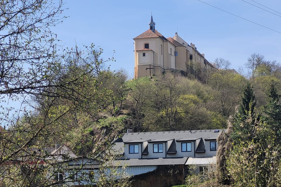 Blick auf das Schloss vom Fluss aus | Foto: Hana Slavická,  Radio Prague International