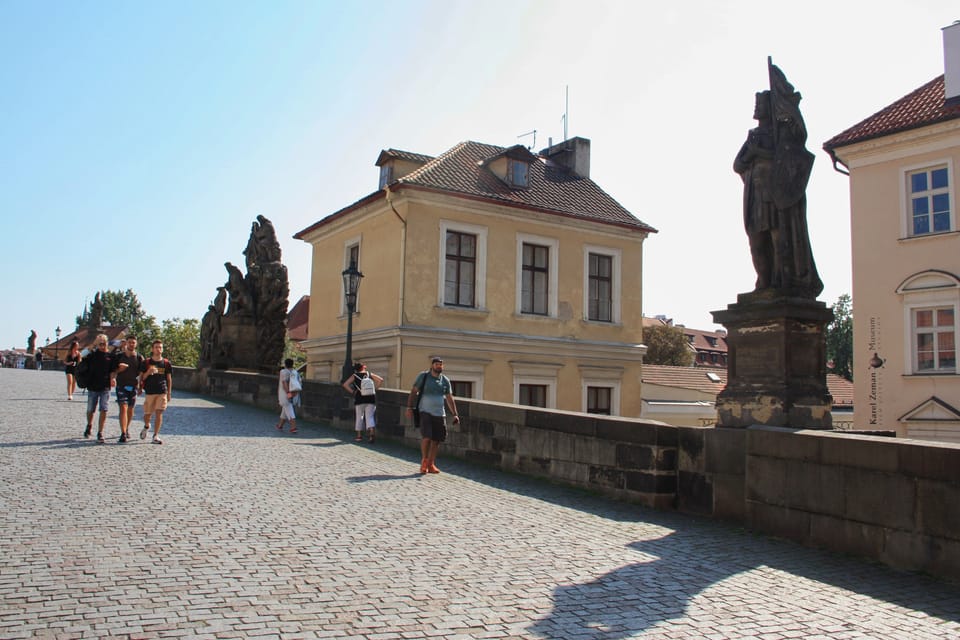 Statue des heiligen Wenzels auf der Karlsbrücke | Foto: Barbora Němcová, Radio Prague International Statue des heiligen Wenzels auf der Karlsbrücke | Foto: Barbora Němcová, Radio Prague International