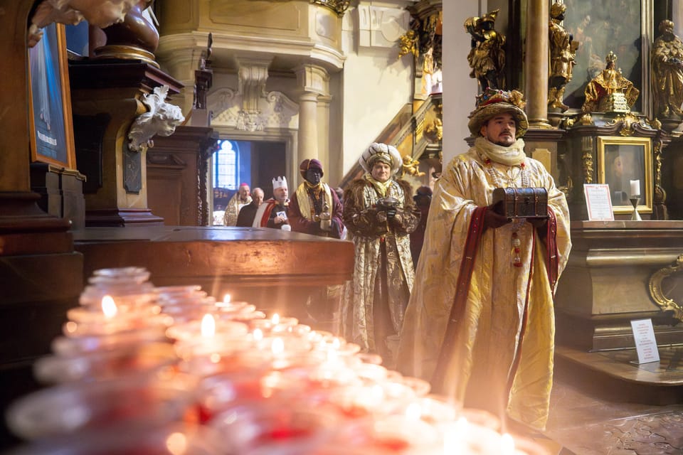 Die Heiligen Drei Könige begannen ihren Weg in der Thomaskirche in Malá Strana | Foto: Zuzana Jarolímková, iROZHLAS.cz Die Heiligen Drei Könige begannen ihren Weg in der Thomaskirche in Malá Strana | Foto: Zuzana Jarolímková, iROZHLAS.cz
