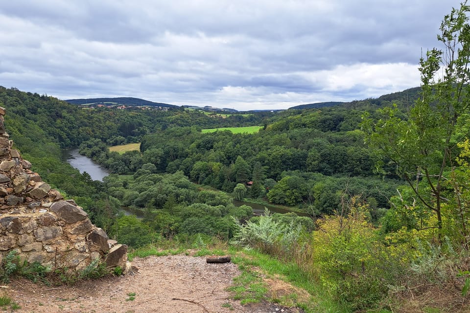 Blick auf den Fluss Berounka von der Burg Týřov aus. | Foto: Hana Slavická,  Radio Prague International