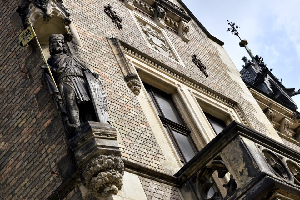 Sankt-Wenzels-Statue an der Neuen Probstei auf dem Hradschin | Foto: Barbora Němcová, Radio Prague International Sankt-Wenzels-Statue an der Neuen Probstei auf dem Hradschin | Foto: Barbora Němcová, Radio Prague International